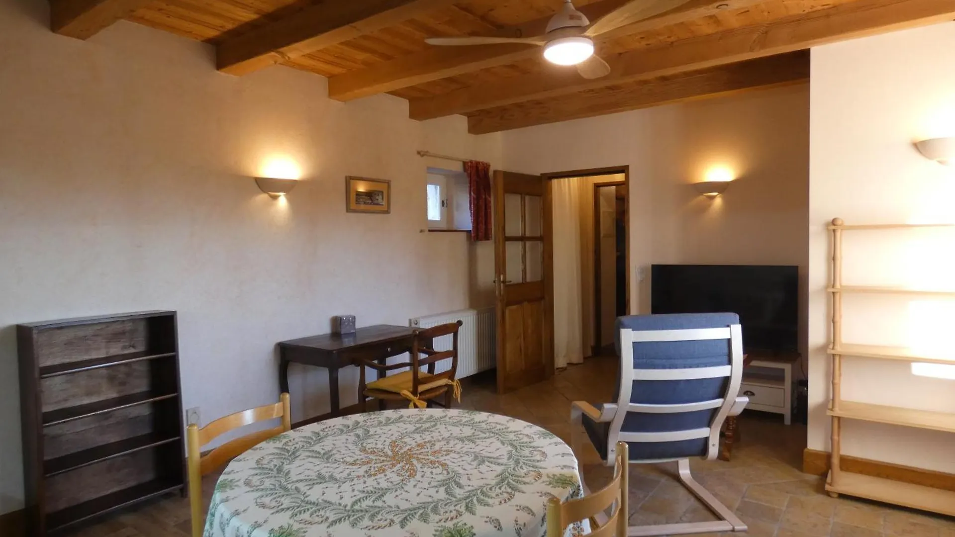 Gite Cosy Avec Exterieur Prive A Μοντελιμάρ Γαλλία