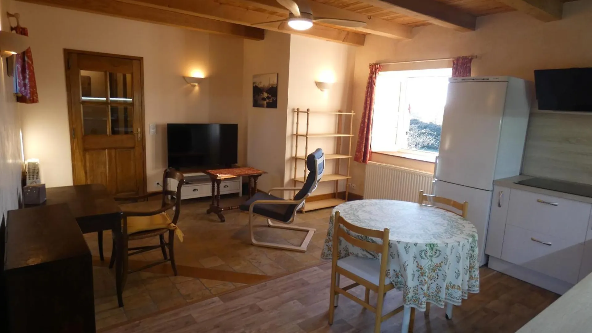 Gite Cosy Avec Exterieur Prive A Μοντελιμάρ